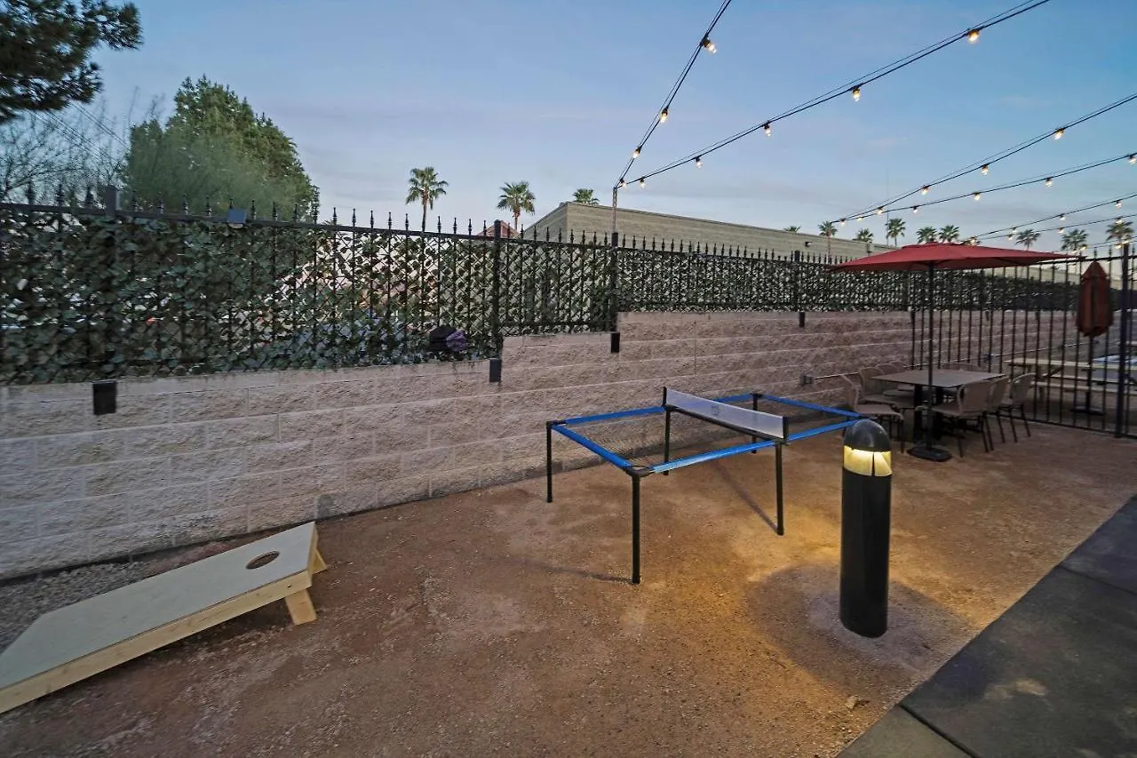 La Quinta Inn & Suites By Wyndham Tempe University, Phoenix 2*,  United States